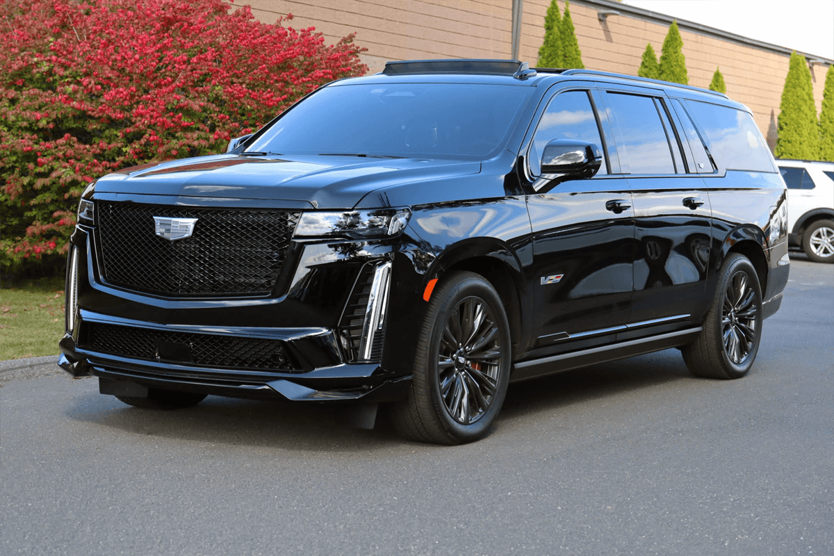Tinley Park Limo Service luxury SUV for airport transportation