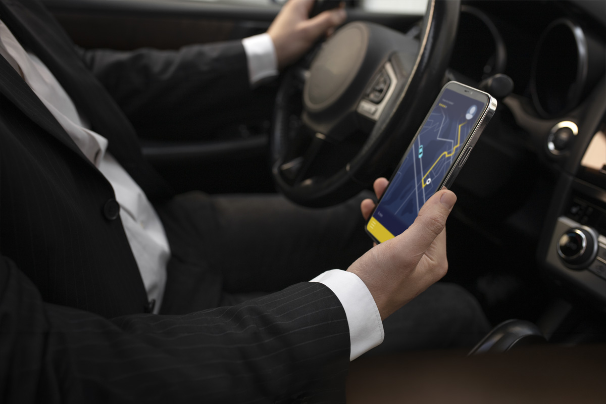 Why Choose Limo Over Rideshare luxury chauffeur limousine airport service Chicago suburbs