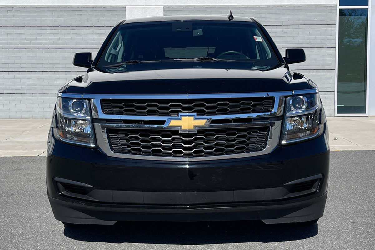 Black Chevy Suburban executive SUV ready for Palos Hills Limo Service passengers.